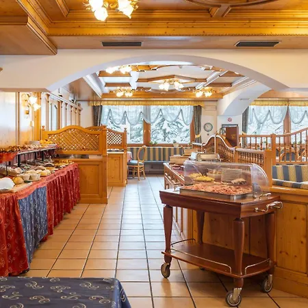Sport Cristal Hotel Falcade