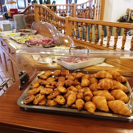 Sport Cristal Hotel 3*